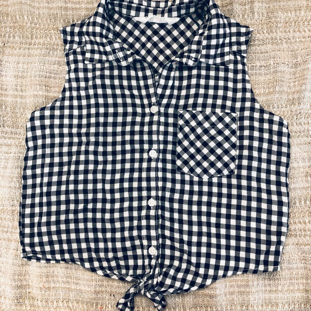 Front tie girls shirt